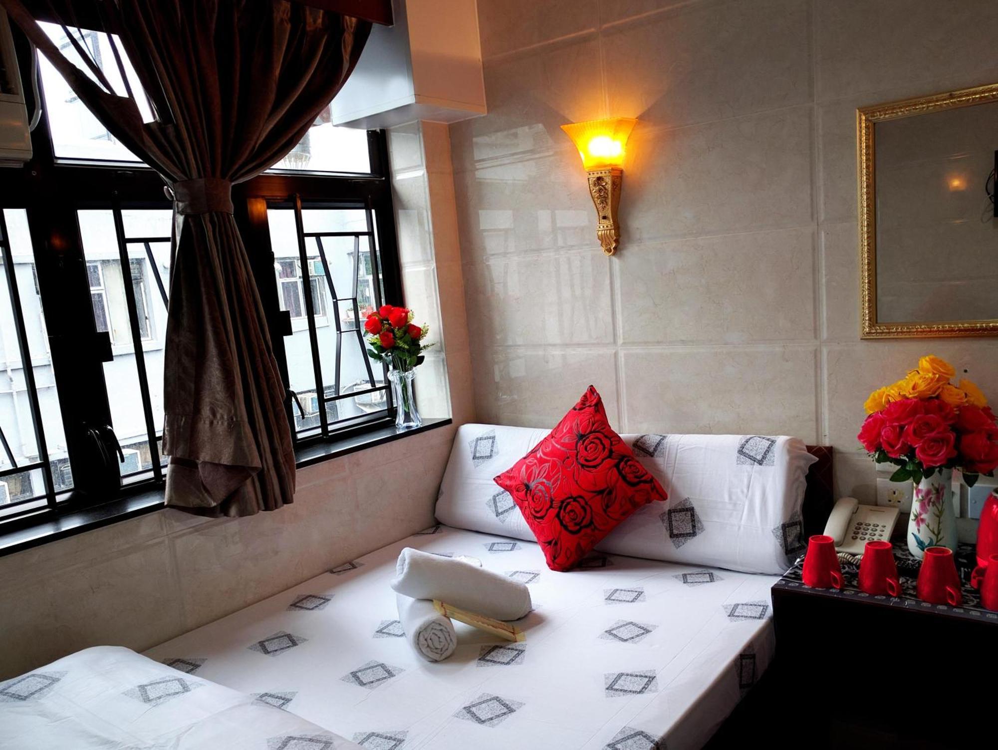 Hostel 16 Paris Guest House Block E Reception 10Th Floor Hong Kong Exterior photo